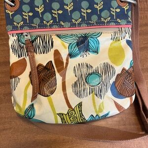 Fossil Key-Per Floral Patterned Crossbody Bag